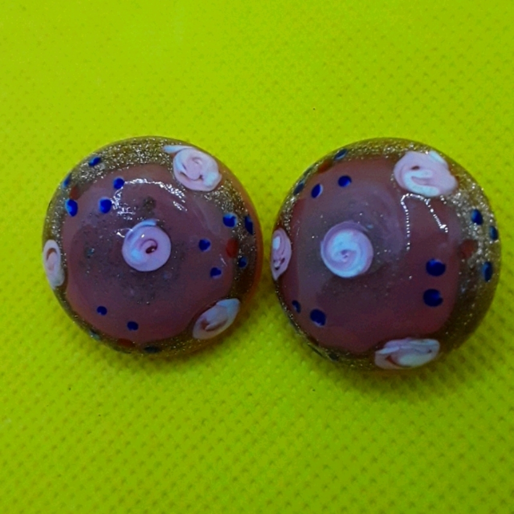 Vintage enamel pink circular clip earrings